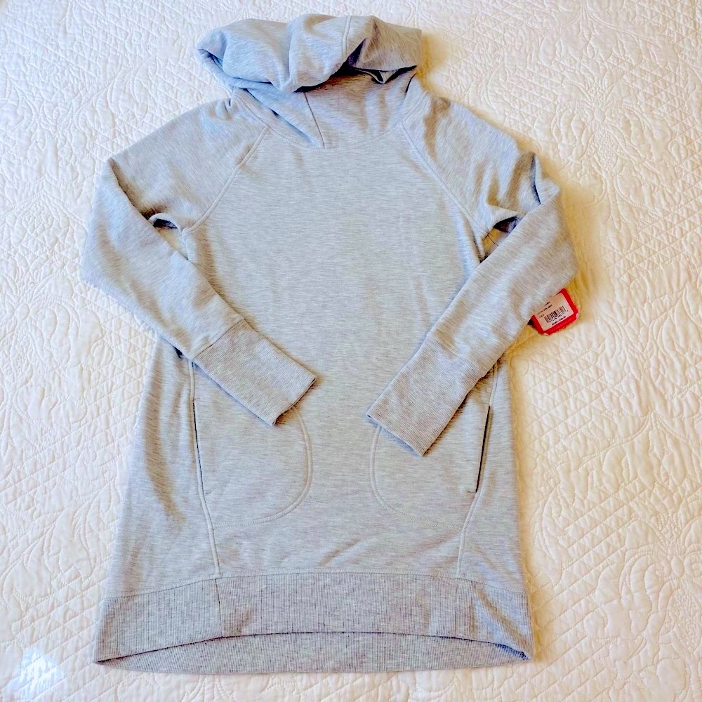 NWT Yogalicious Lightweight Tunic Sweatshirt